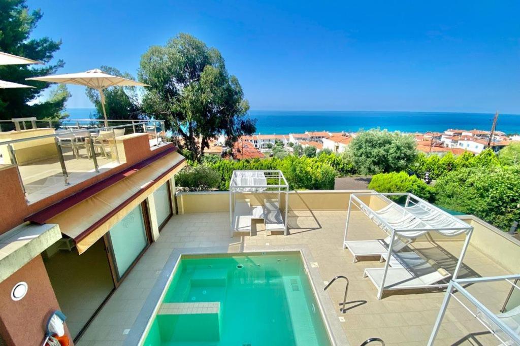 Greek Pride Cronwell Rahoni Hotel (Adults Only) Nea Skioni Luaran gambar