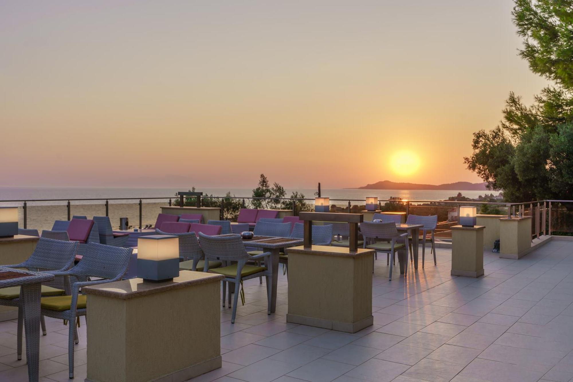 Greek Pride Cronwell Rahoni Hotel (Adults Only) Nea Skioni Luaran gambar